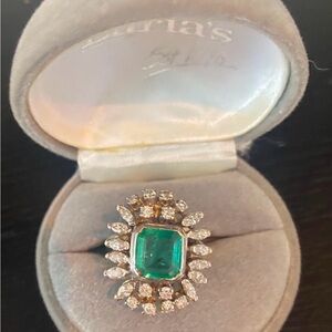 Vintage Emerald & Diamond White Gold Women’s Ring